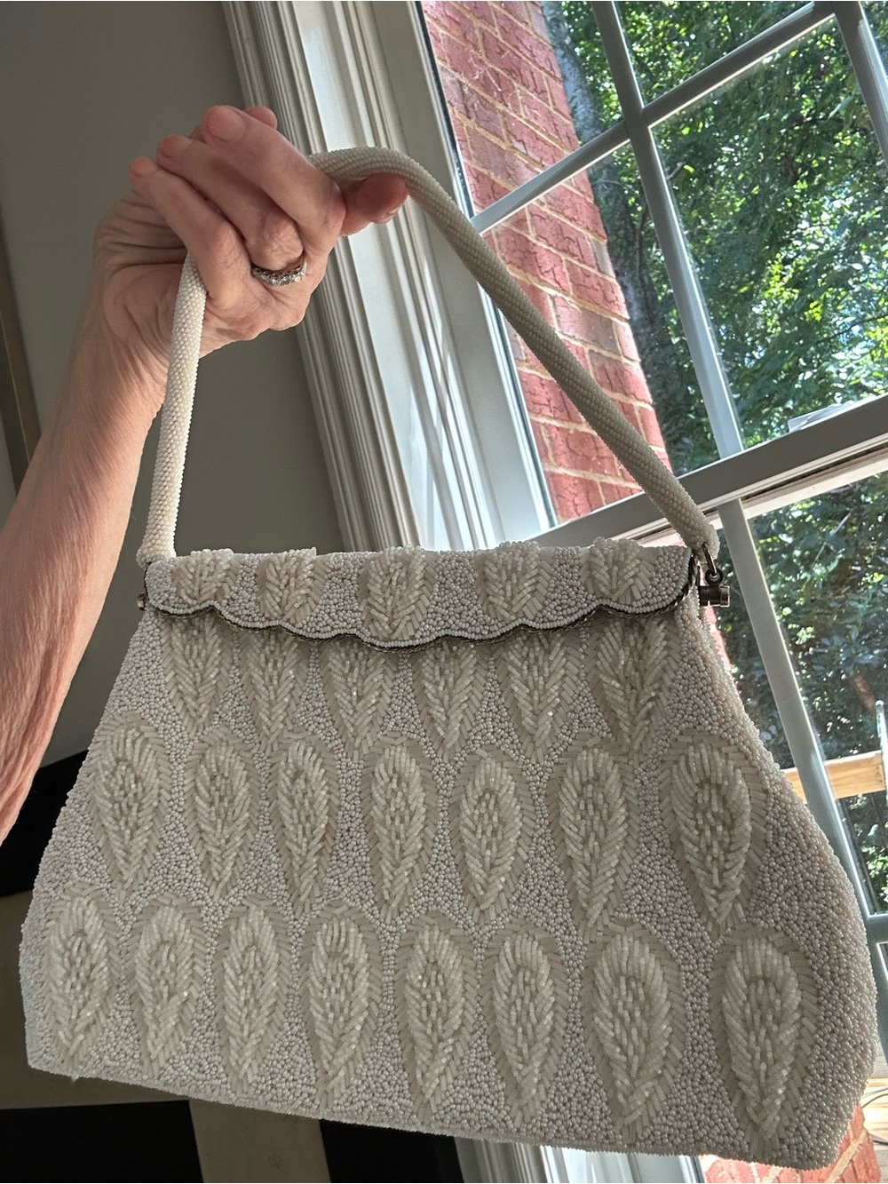 VintageCream Beaded Top-Handle Women's Bag with silverplate